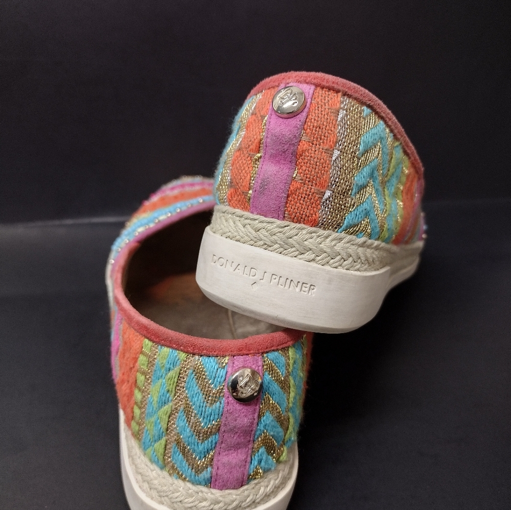 - DONALD PLINER -  MULICOLOR BEADED ESPADRILLE LOAFERS WOMEN'S SHOES SIZE :7M - Picture 10 of 12